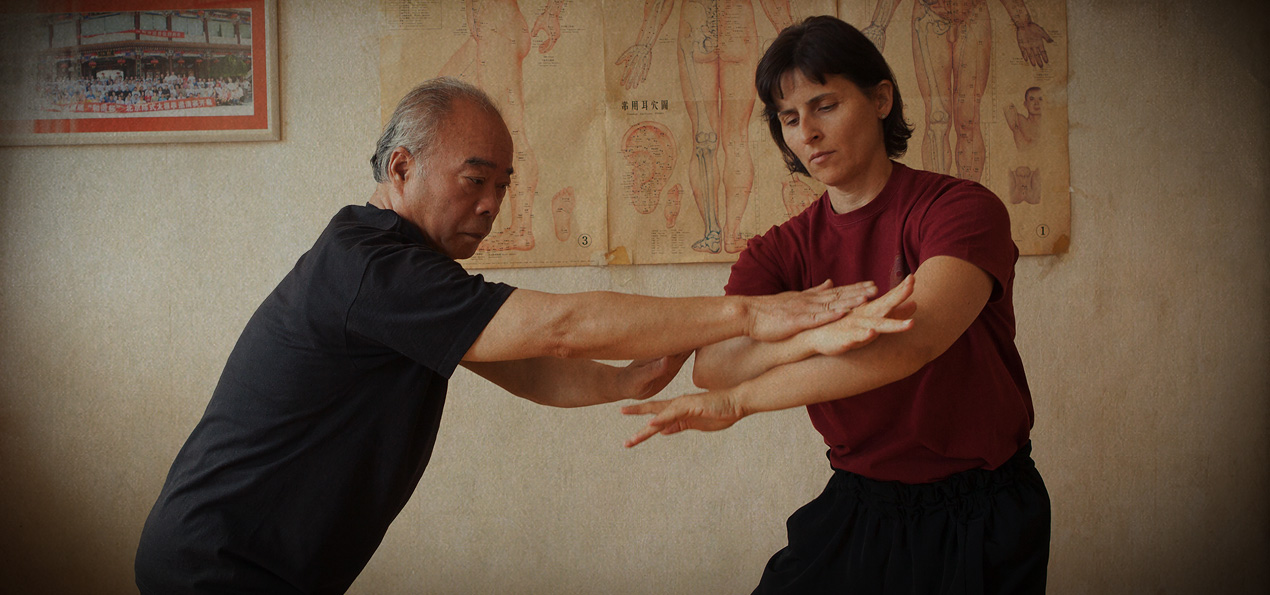 Taiji lökő kezek